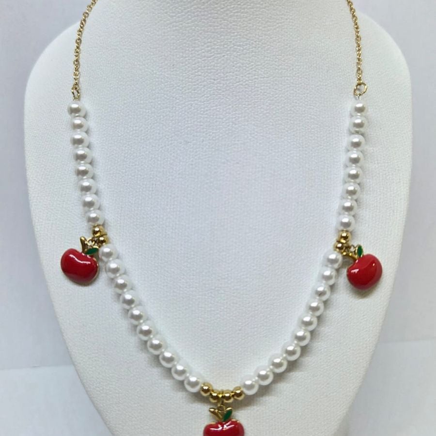 Collar Perlas y Manzanas