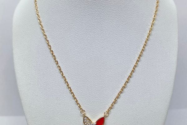 Collar Mariposa Roja
